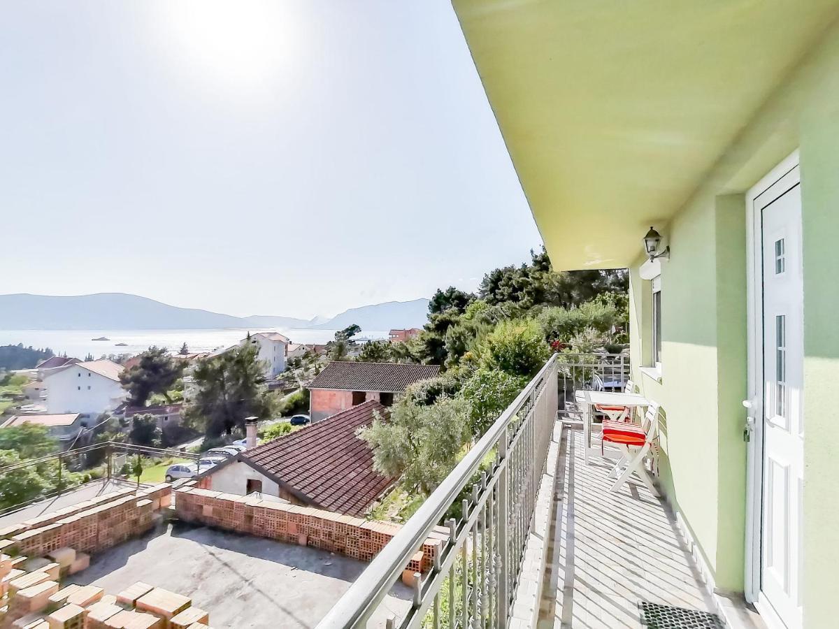 Apartments Siesta Tivat Exterior foto